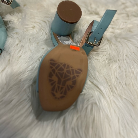 NEW Marc Cain Teal Heels 80+% OFF! - Picture 2 of 3